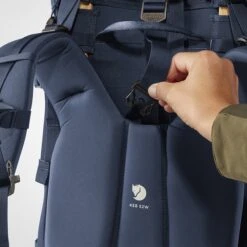 Fjallraven Keb 52 W Storm/dark Navy -Mode Tassen Winkel image 3004