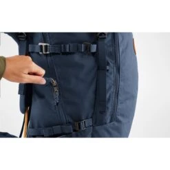 Fjallraven Keb 52 W Lava-dark Lava -Mode Tassen Winkel image 3095