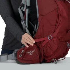 Osprey Ariel 55 Womens Backpack XS/S Claret Red -Mode Tassen Winkel image 3203
