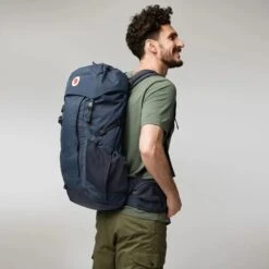 Fjallraven Abisko Hike 35 S/M Patina Green -Mode Tassen Winkel image 3562