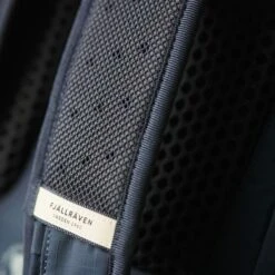 Fjallraven Abisko Hike 35 S/M Patina Green -Mode Tassen Winkel image 3567