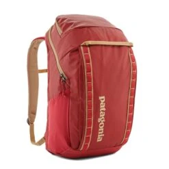 Patagonia Black Hole Pack 32L Touring Red -Mode Tassen Winkel image 3912