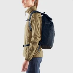Fjallraven High Coast Foldsack 24 Green -Mode Tassen Winkel image 5409